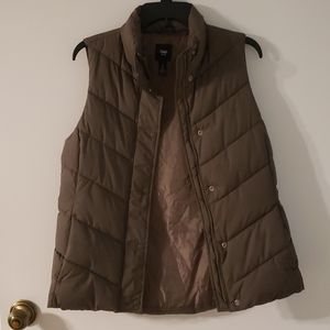Women's puffer vest